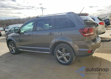 2017 Dodge Journey Crossroad z USA, uszkodzony, nr VIN 3C4PDCGG9HT532997